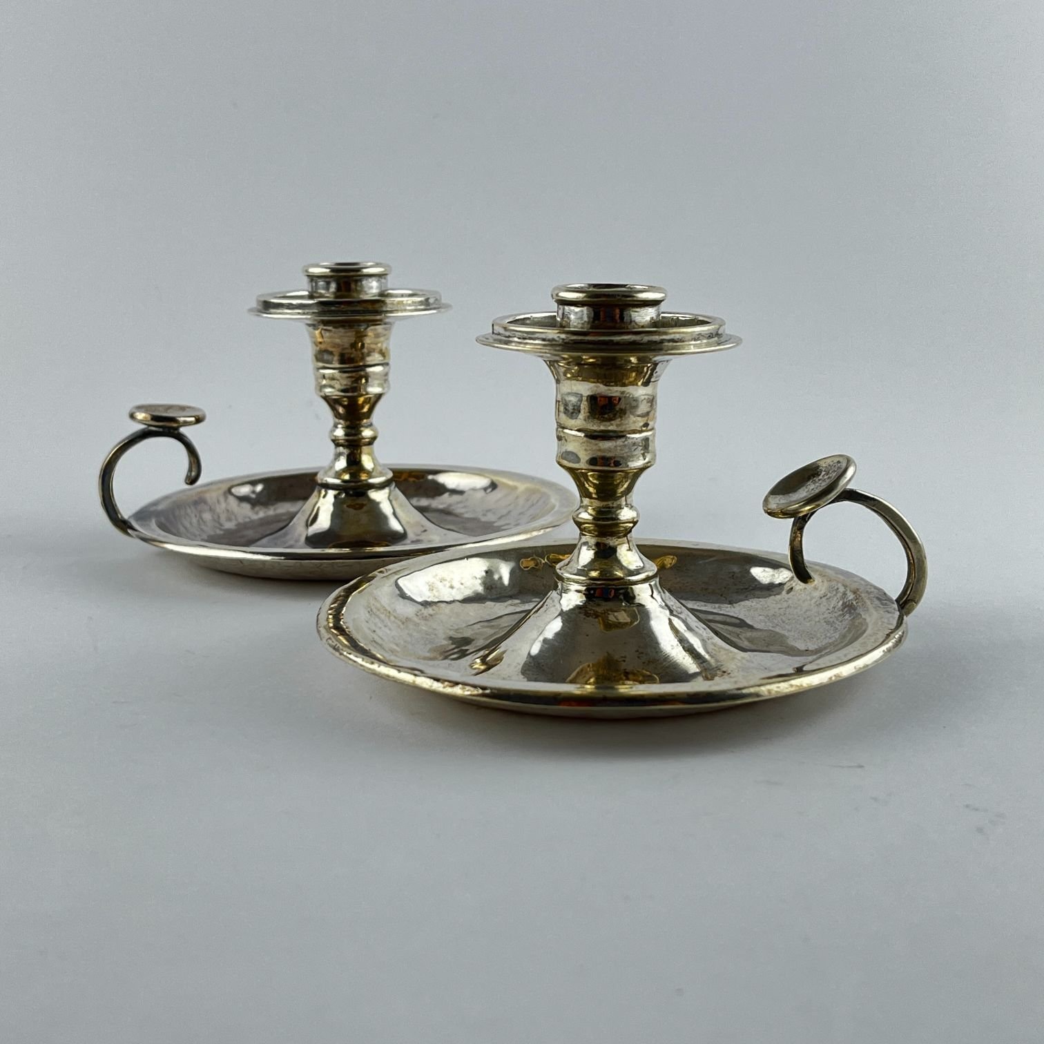 Palmatorias hispanoamericanas en plata