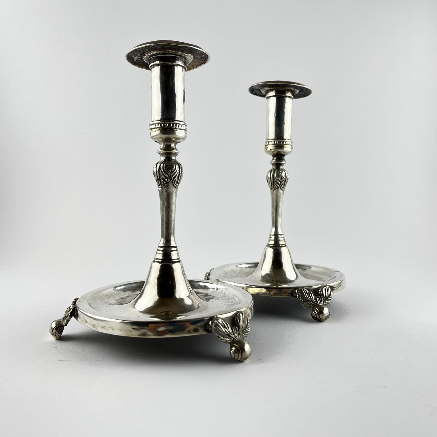 Candeleros hispanoamericanos en plata