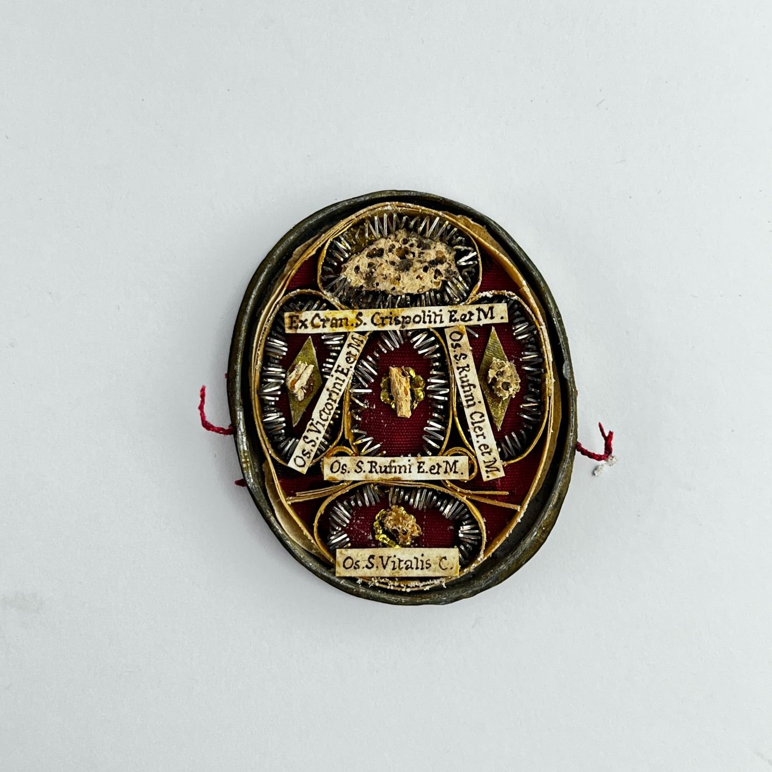 Relicario en madera - Imagen 3