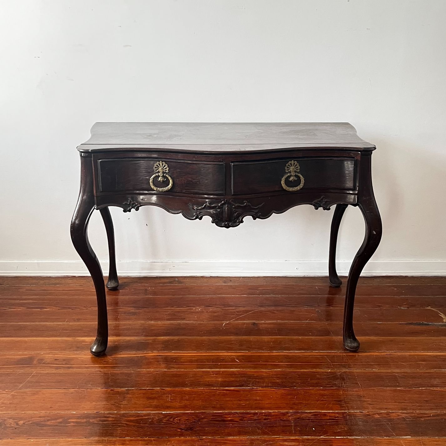 Mesa de arrimo lusobrasileña