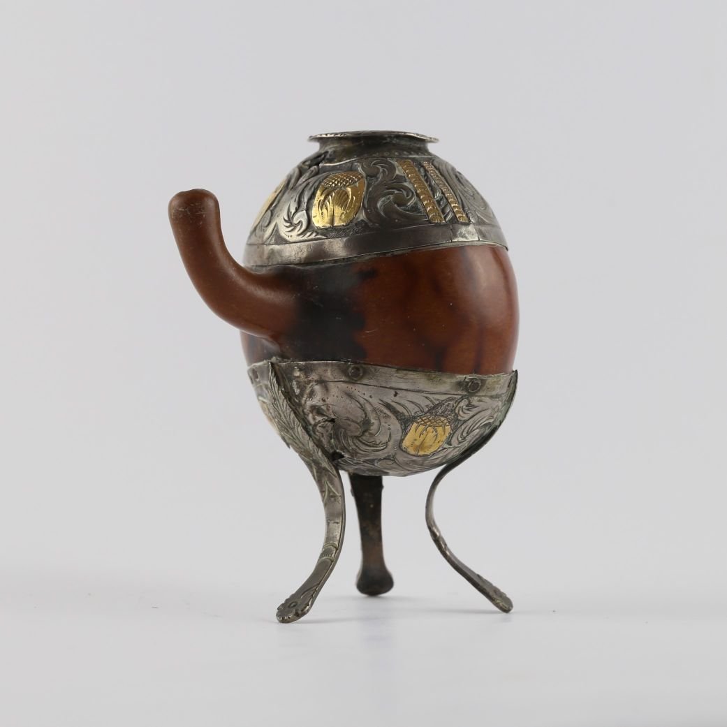 Mate en calabaza, plata y oro