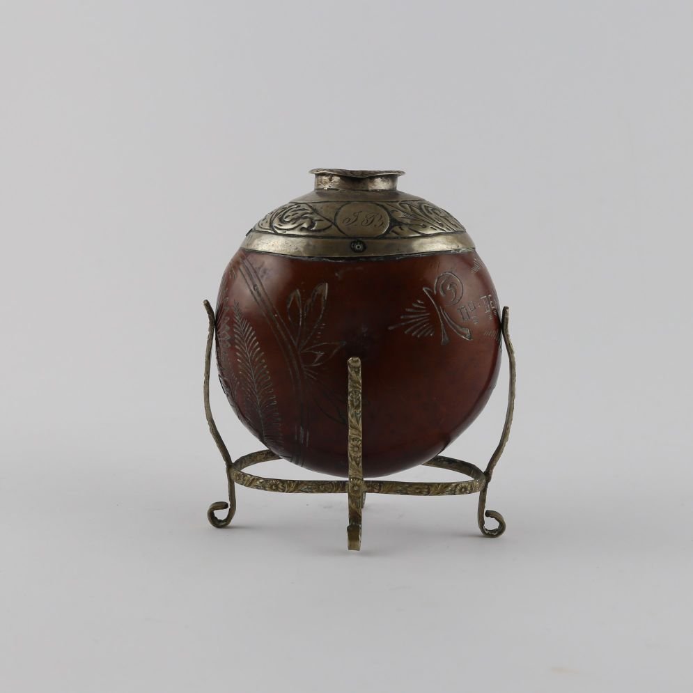 Mate en calabaza y plata