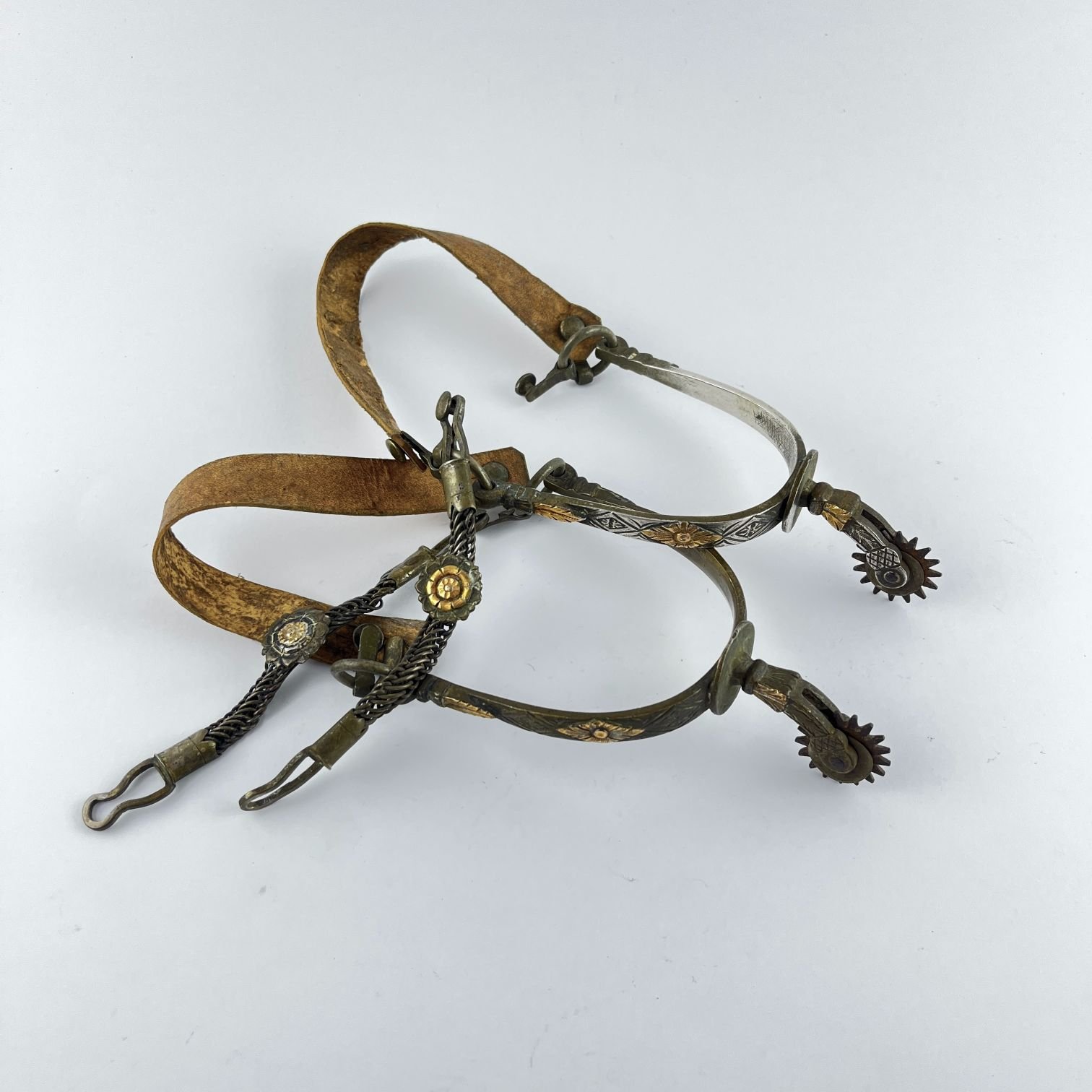 Espuelines en plata y oro