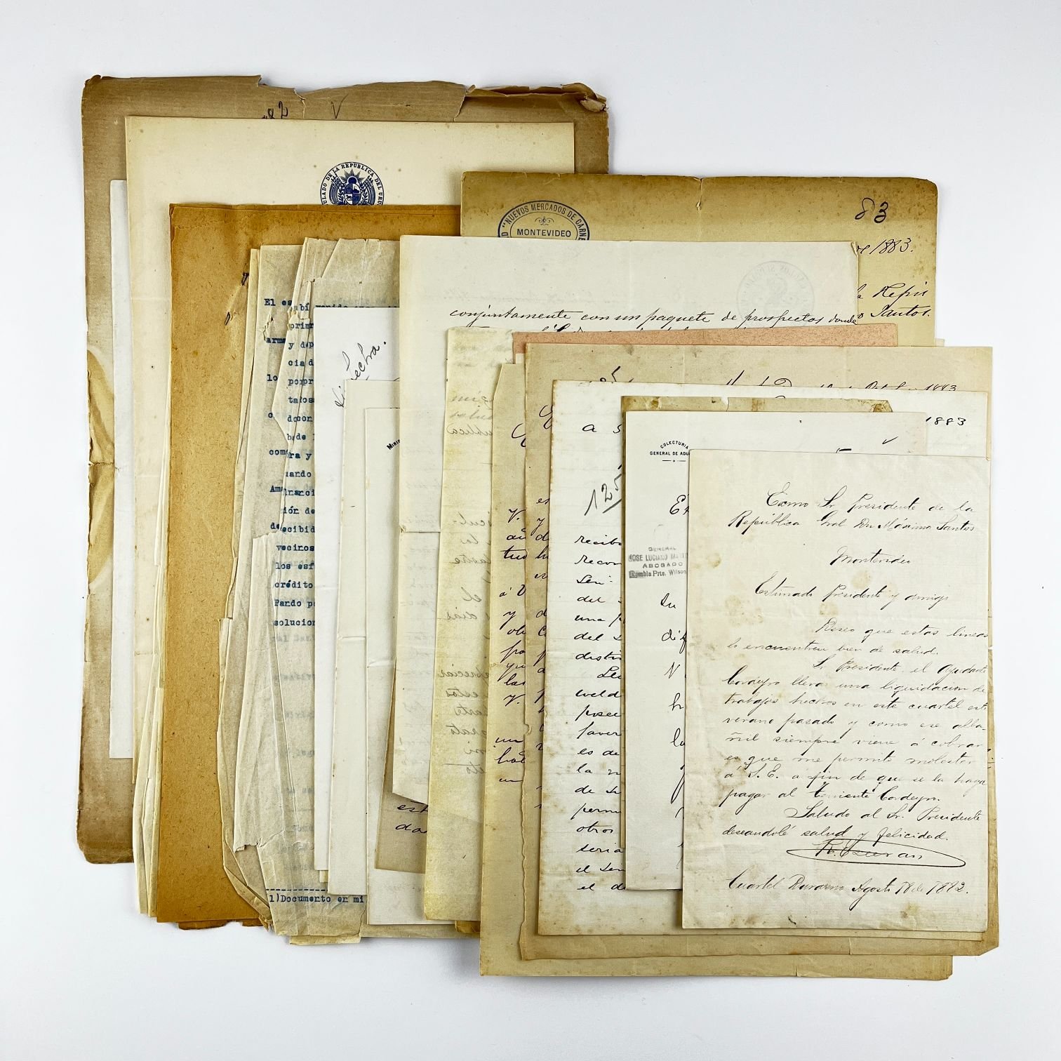 Archivo Máximo Santos