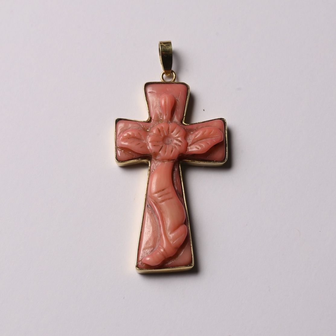 Cruz oro 18 K y coral