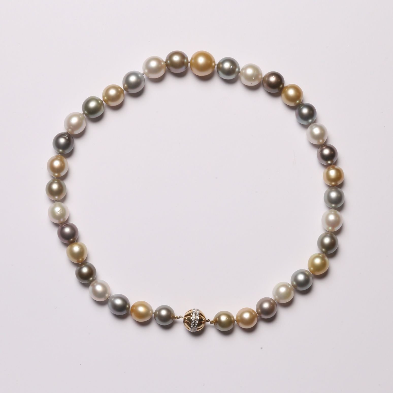 Collar perlas, oro 14 K y brillantes