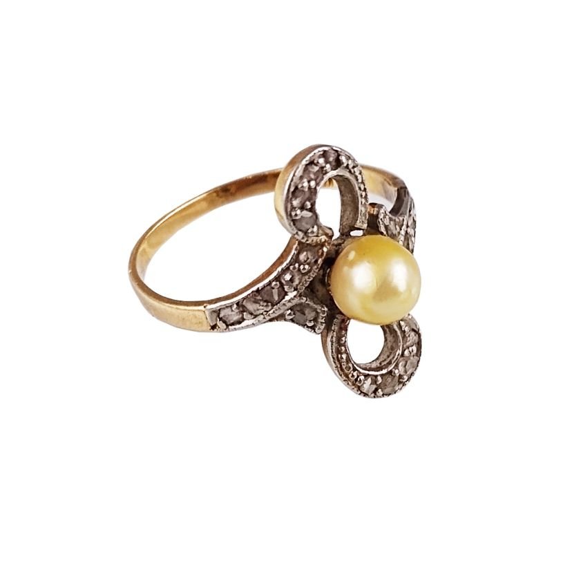 Anillo art nouveau oro 18 K, perla y diamantes