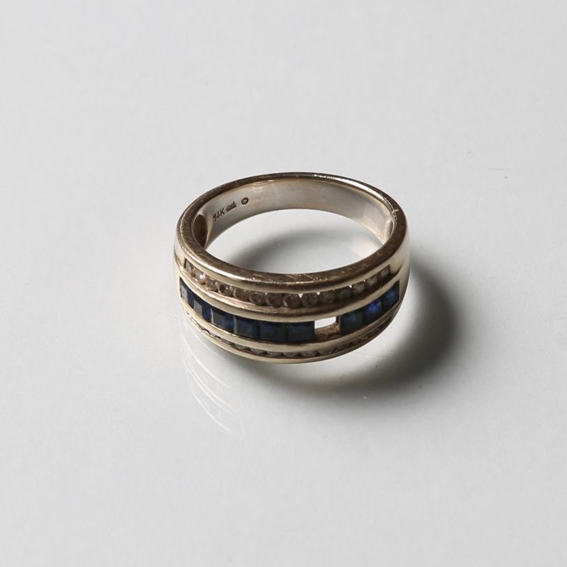 Anillo oro 14 K, zafiros y brillantes