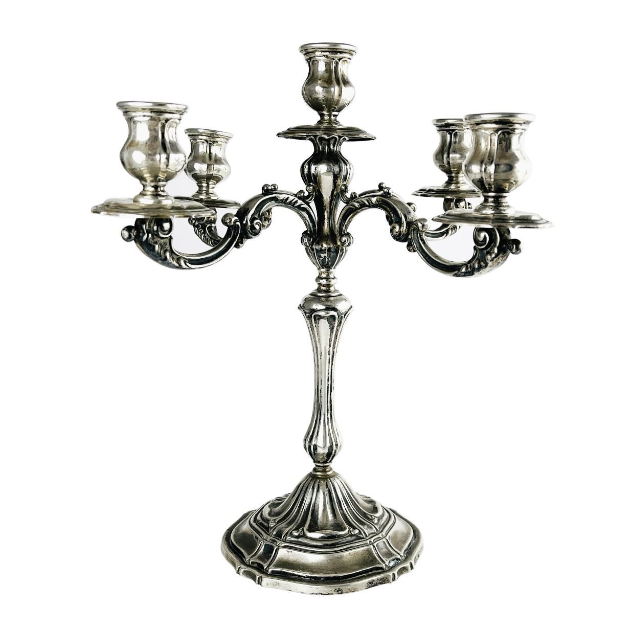 Par de candelabros italianos en plata