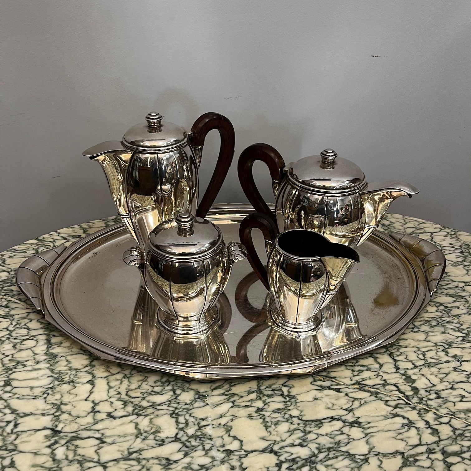 Juego arto decó francés para servir té y café en metal plateado