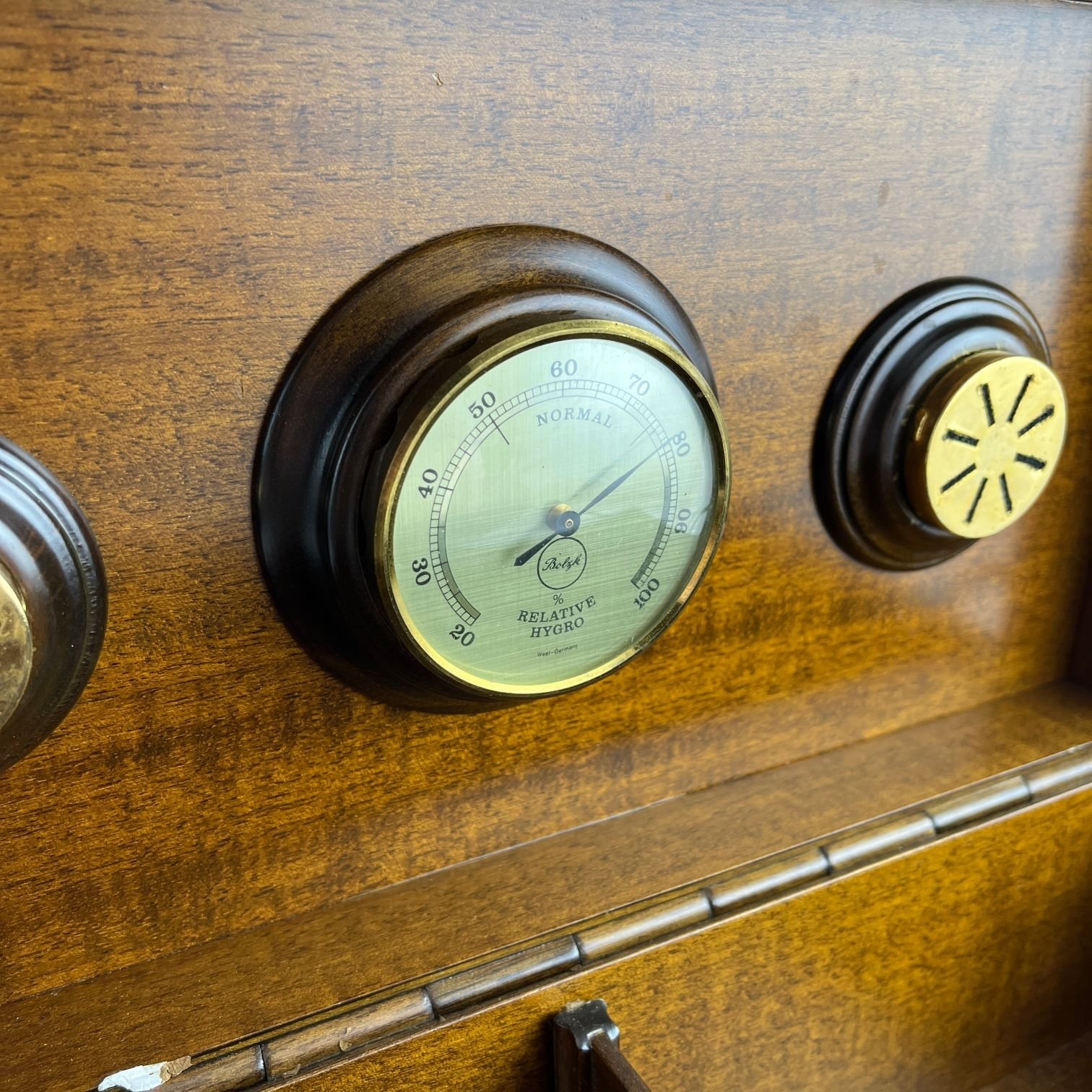 Cigarrera de sobremesa en madera de caoba - Imagen 3