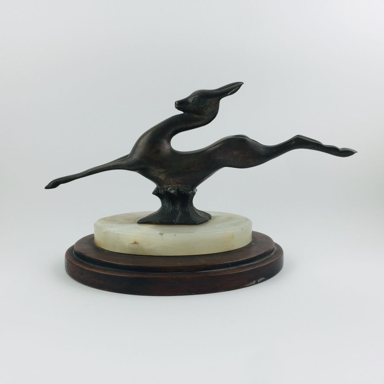 Escultura art decó en bronce