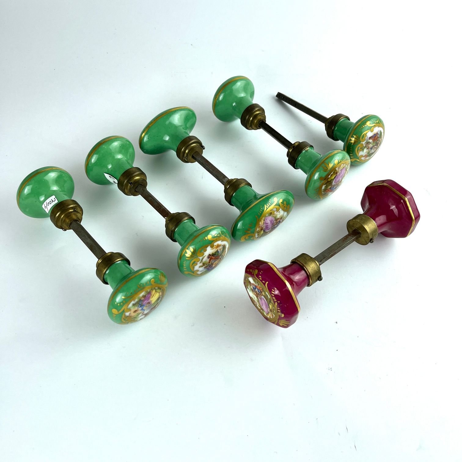 Once picaportes en porcelana