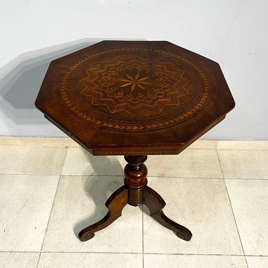 Mesa auxiliar piamontesa