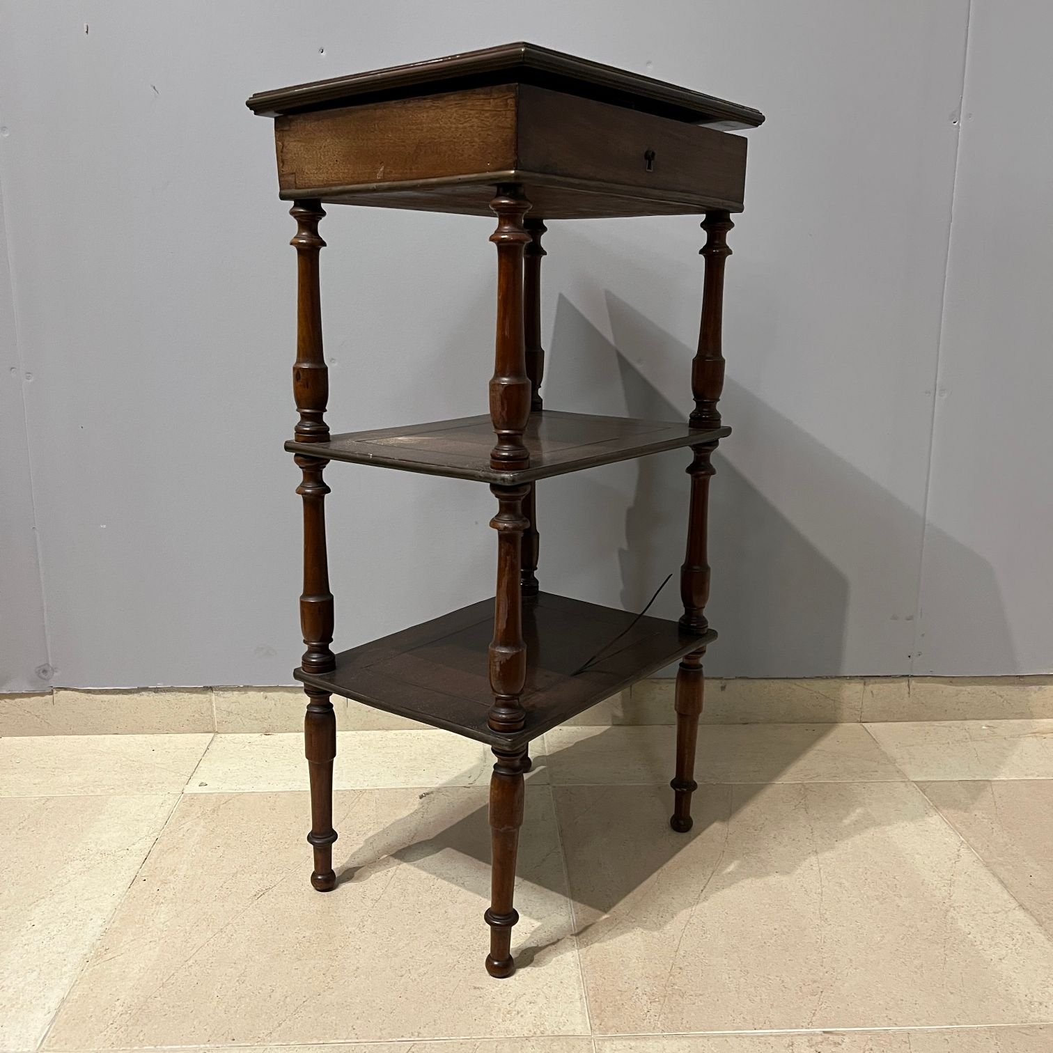 Mesa costurero inglesa