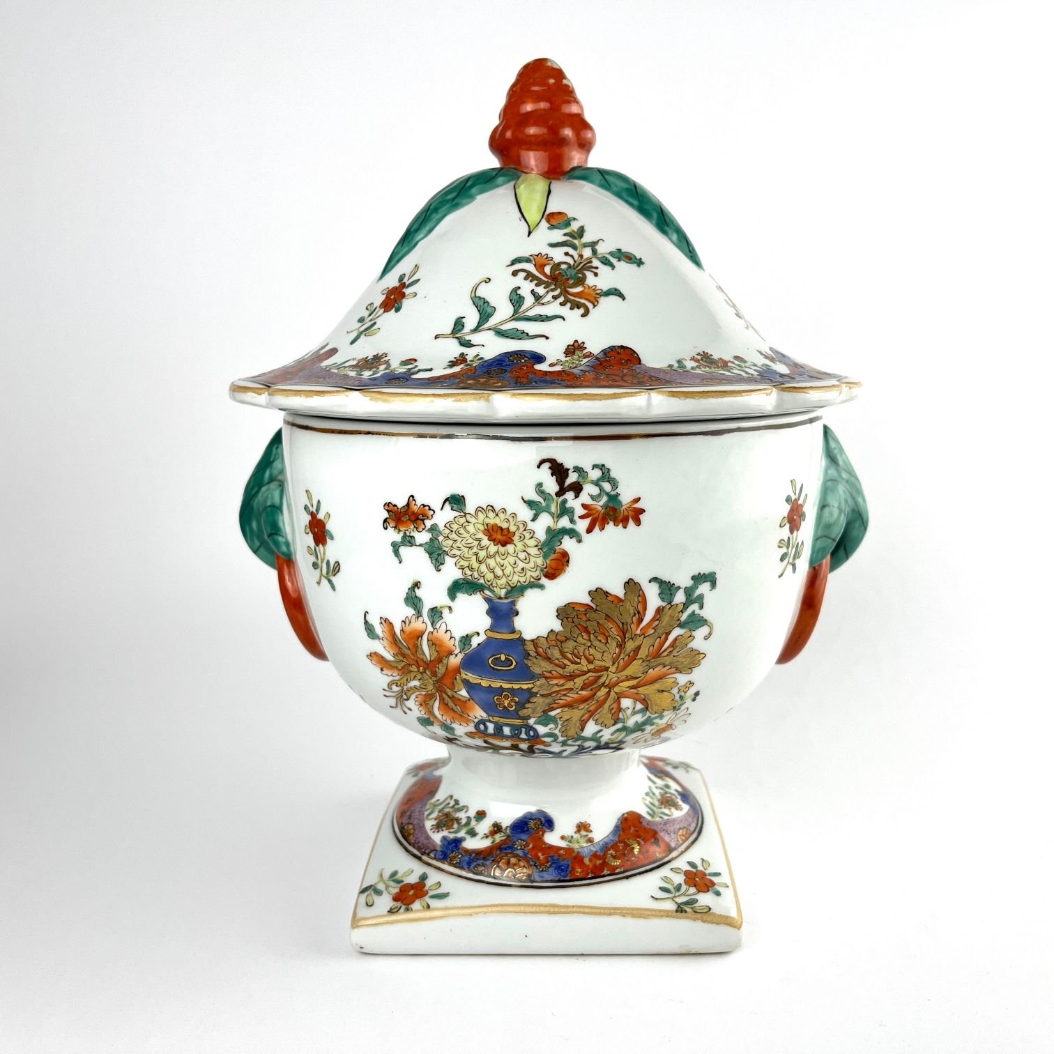 Centro de mesa chino en porcelana