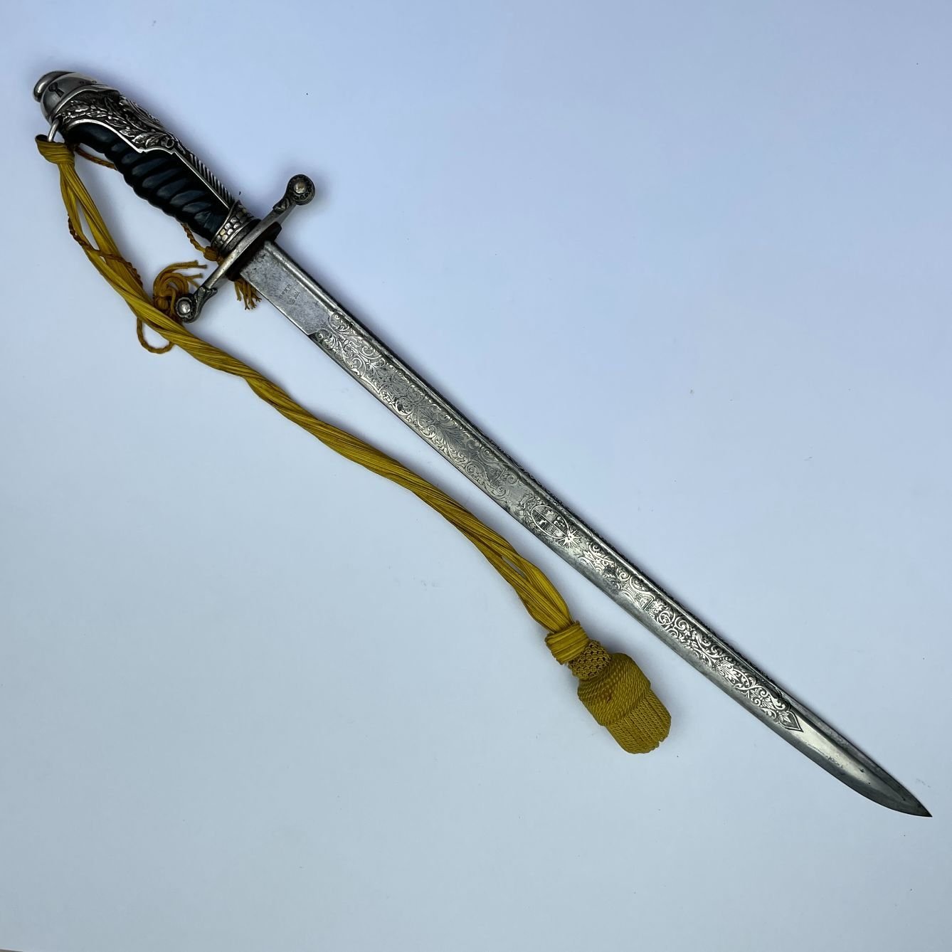 Espadín militar uruguayo