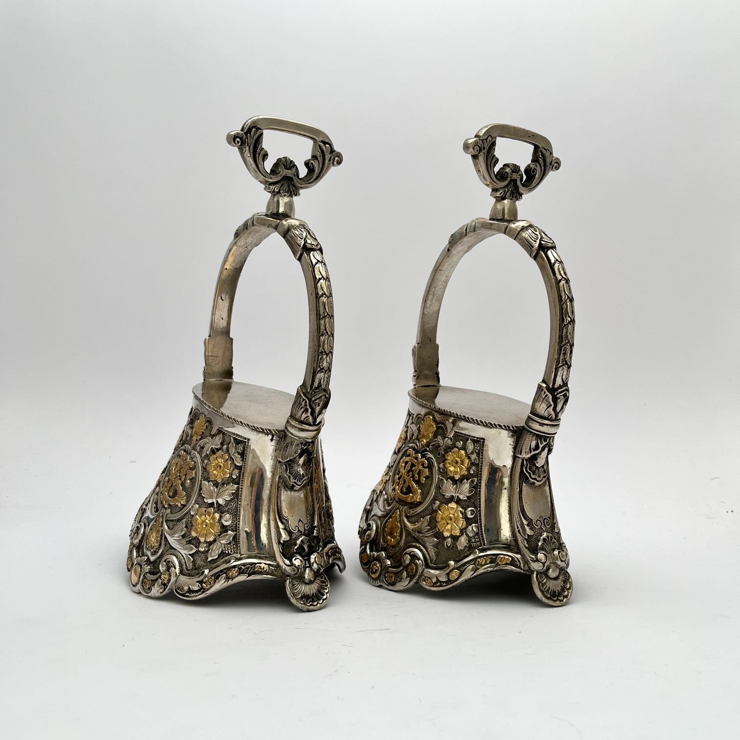 Recado uruguayo en cuero plata y oro - Imagen 5