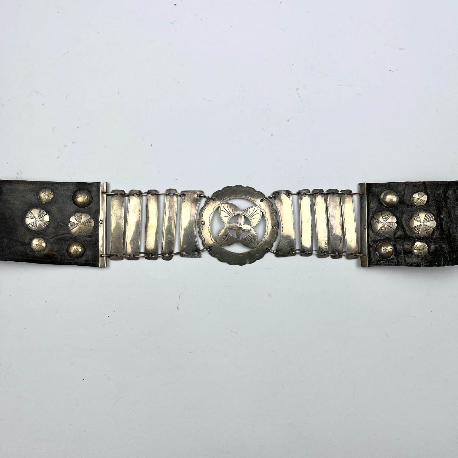 Cinto gaucho en plata y metal blanco