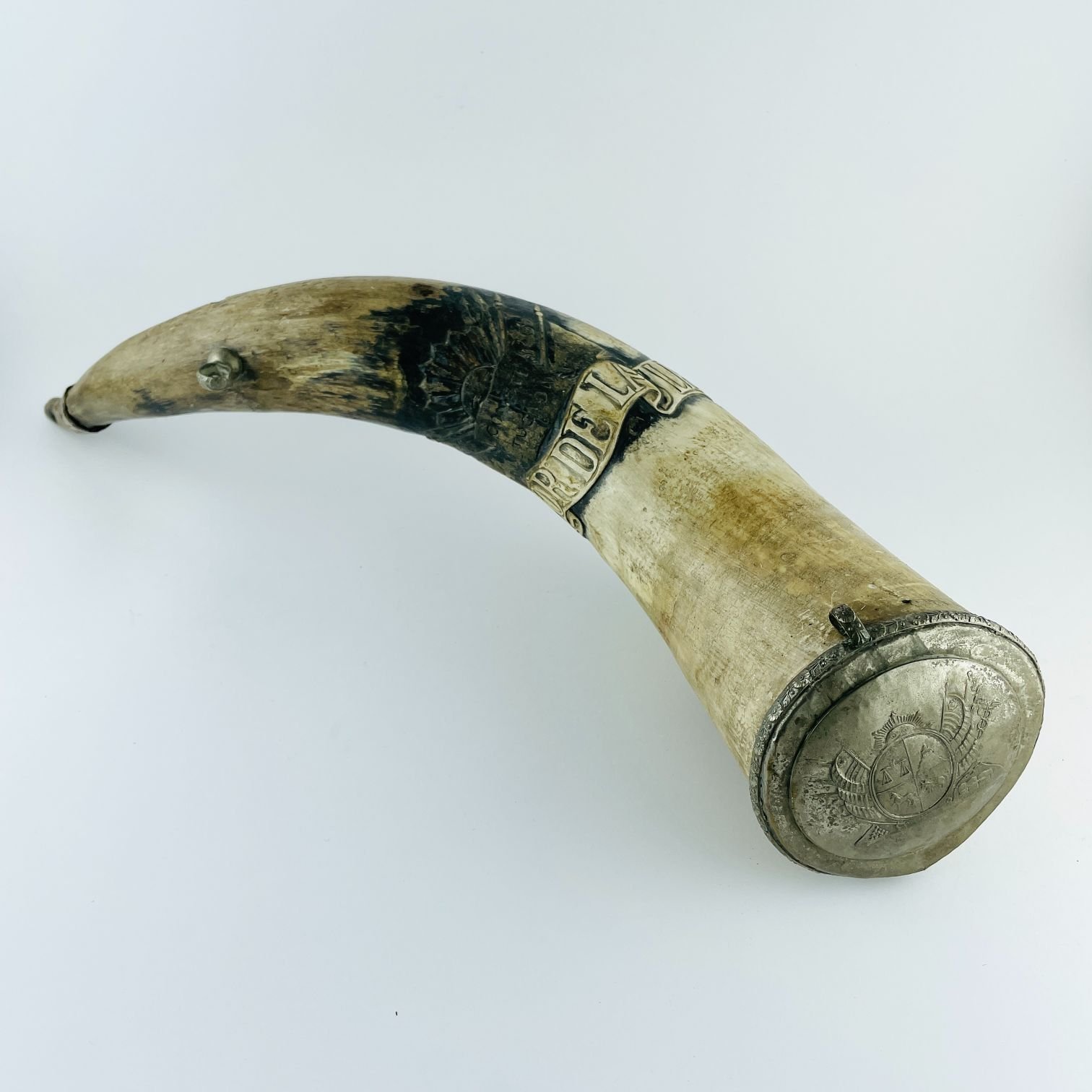 Chifle en guampa, metal y plata