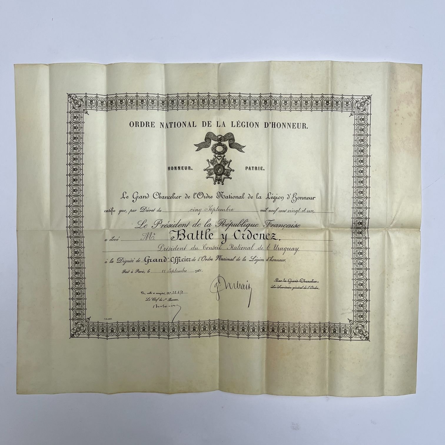 Orden Nacional de la Legión de Honor perteneciente a José Batlle y Ordóñez - Imagen 4