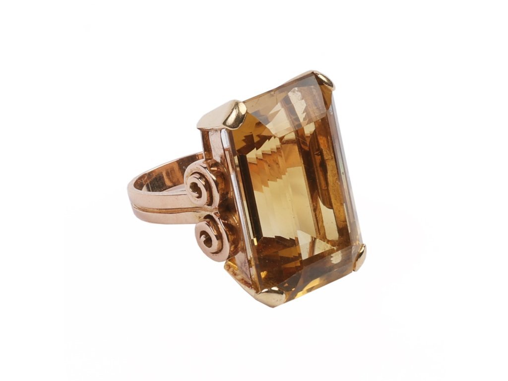 Anillo oro 18 K y topacio