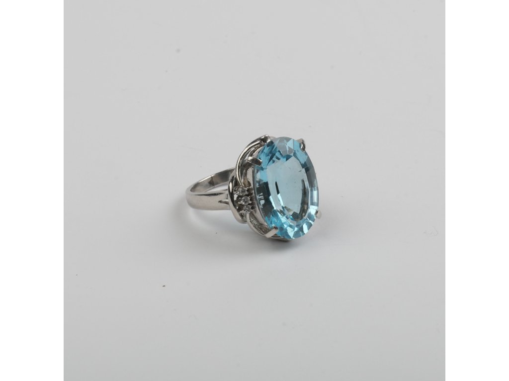 Anillo platino, topacio y brillantes