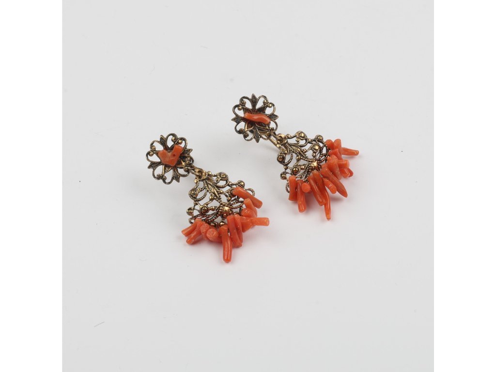 Caravanas oro y coral