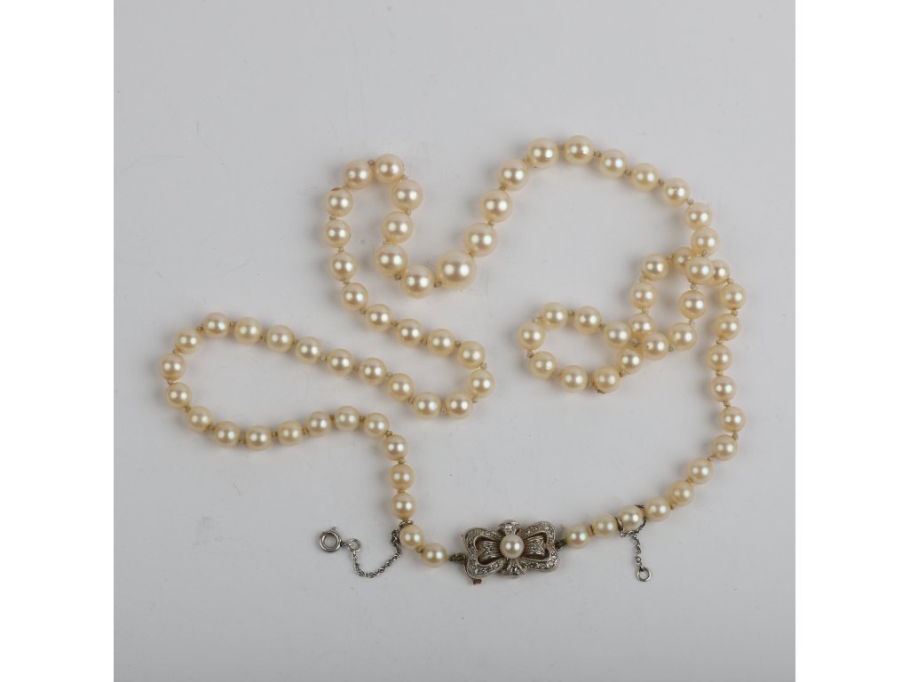 Collar perlas, oro 18 K y diamantes