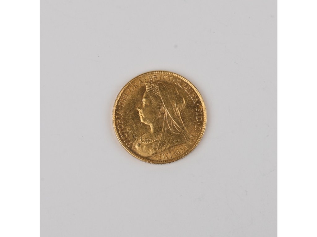Moneda británica en oro
