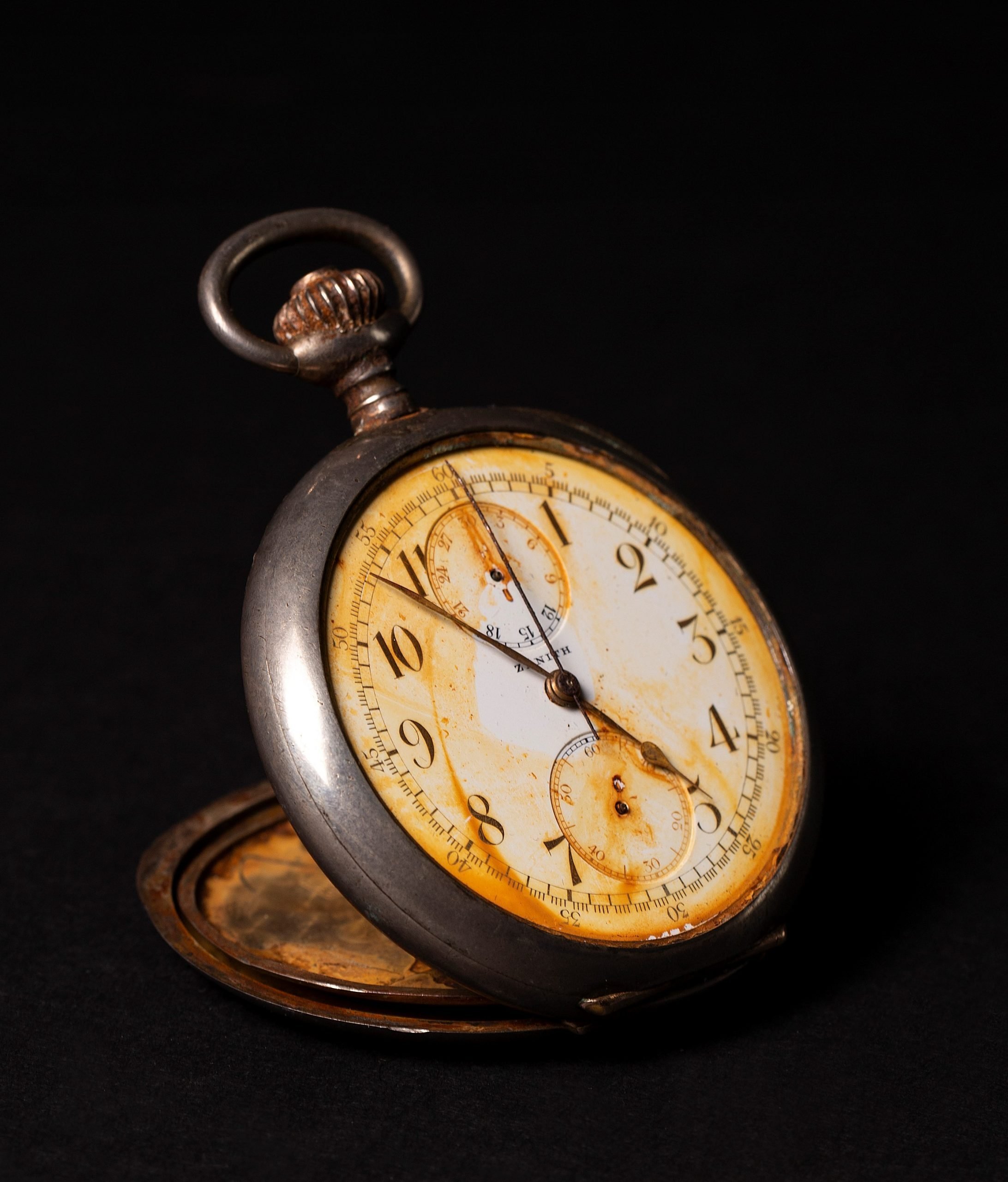 Reloj de bolsillo Zenith rescatado del naufragio del Titanic - Imagen 2