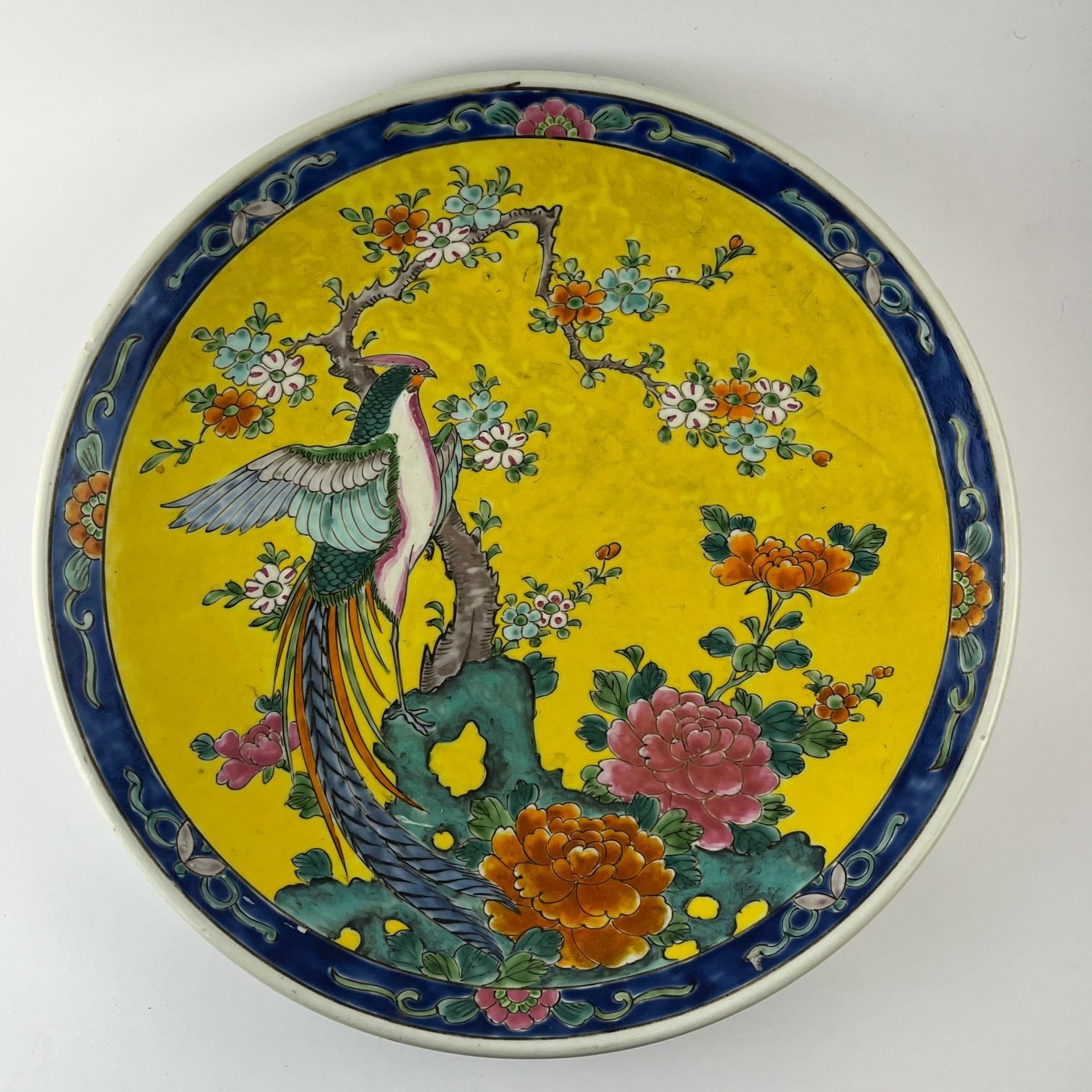 Plato chino en porcelana