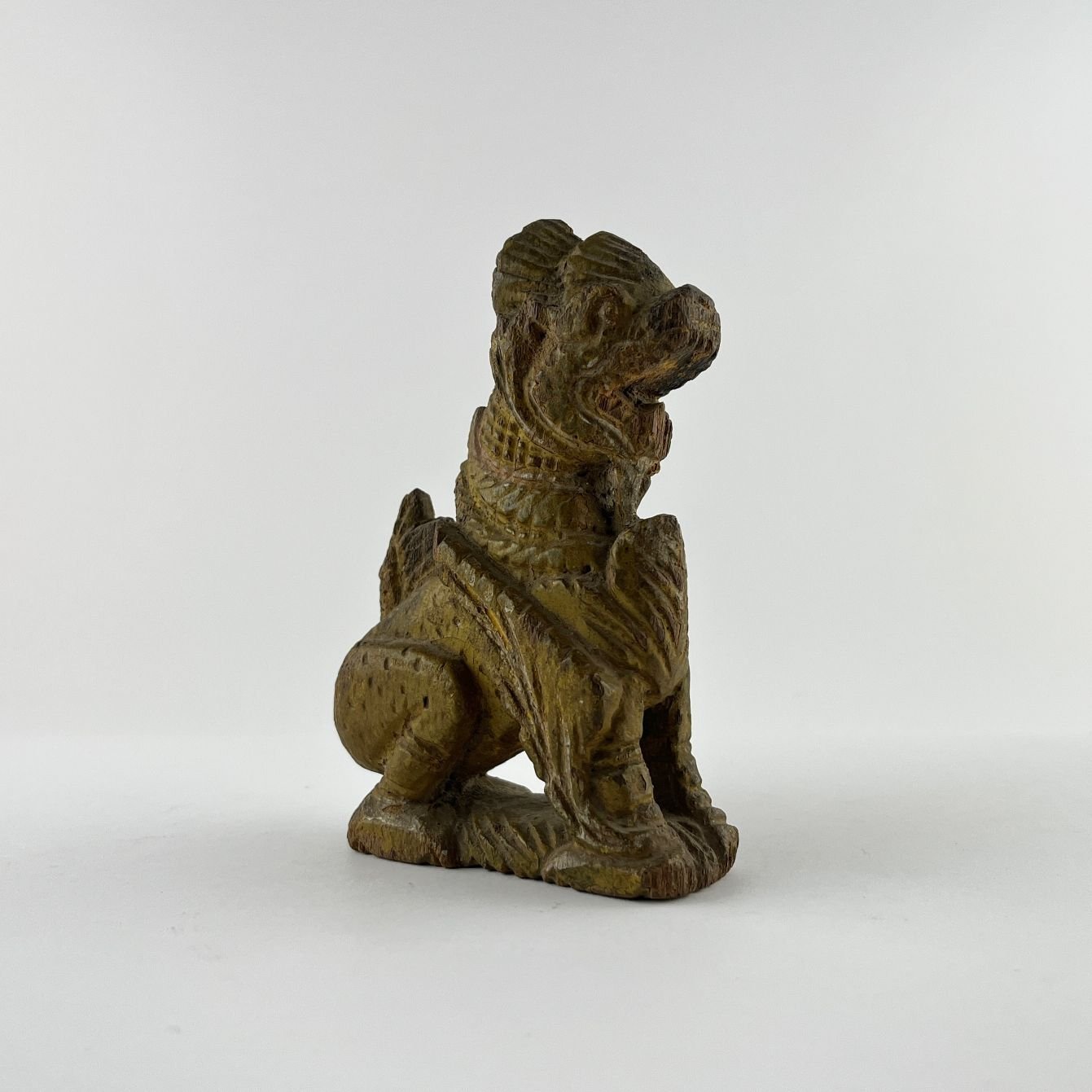 Escultura siamesa en madera