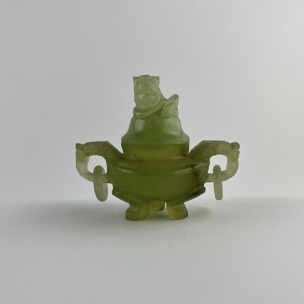 Potiche chino en jade celadón