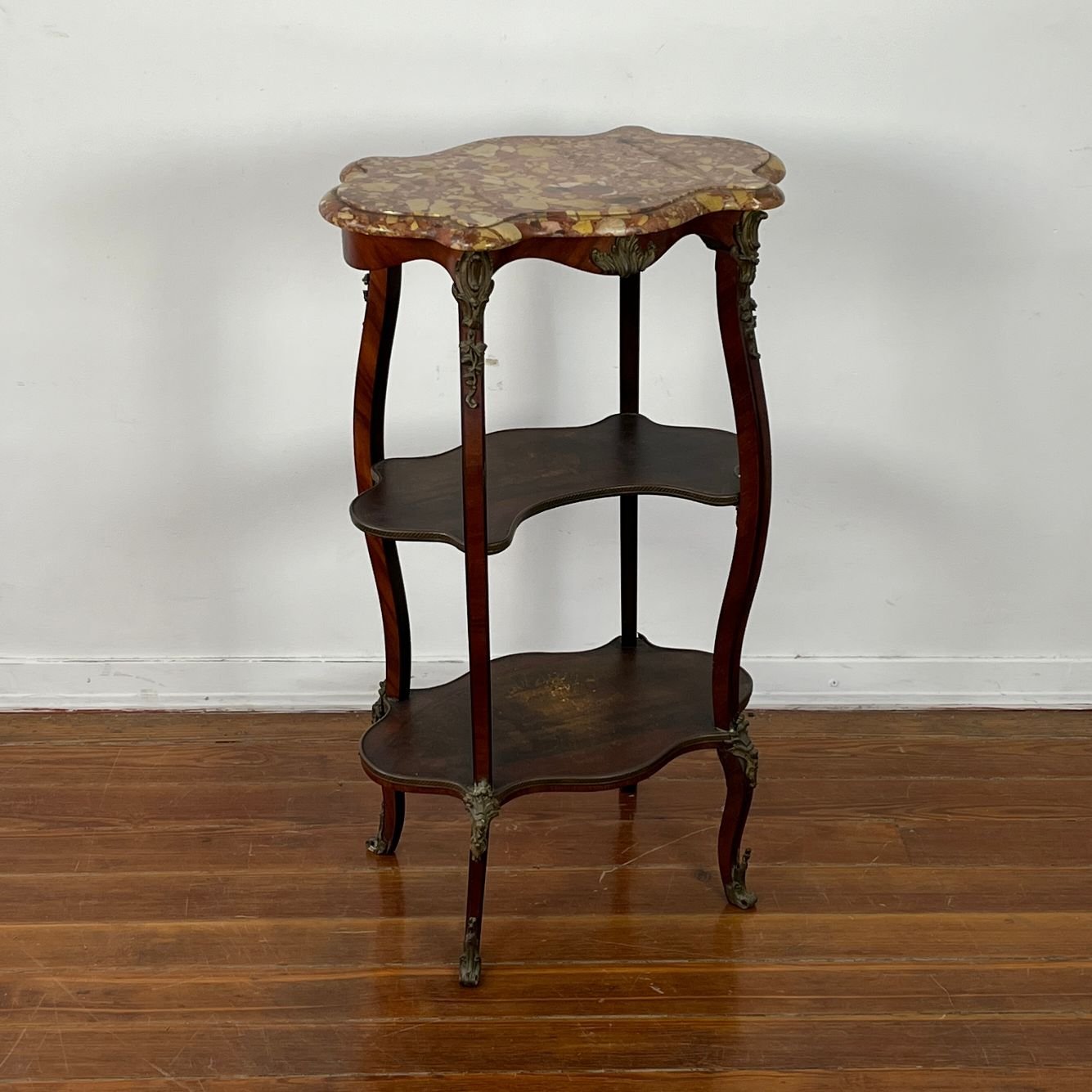 Mesa auxiliar Luis XV