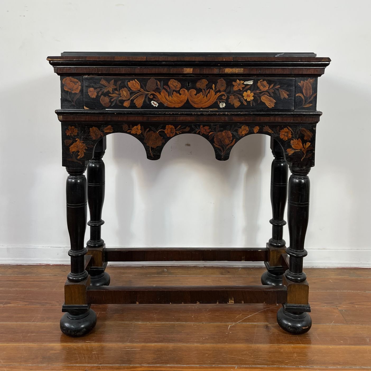 Mesa de arrimo holandesa s. XIX