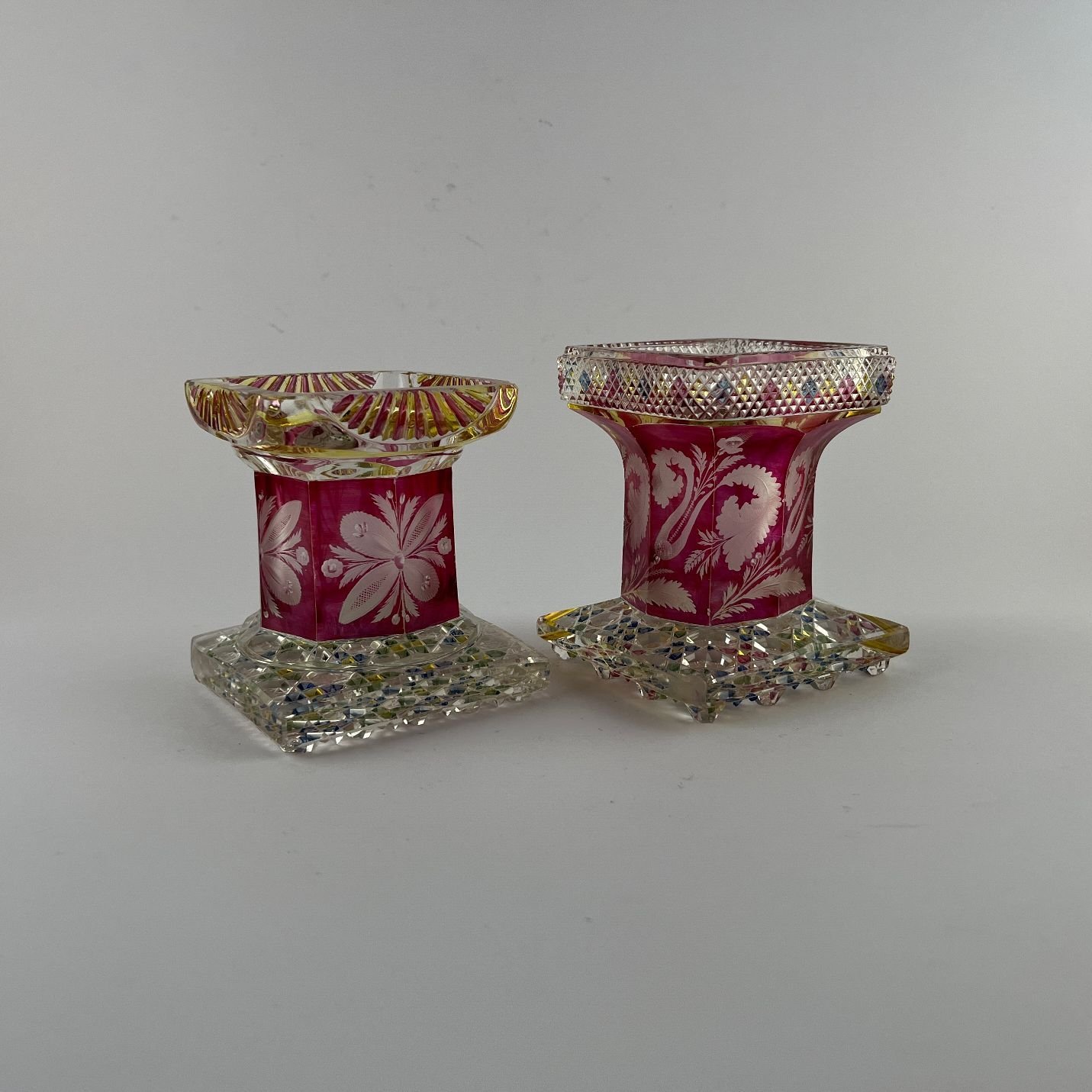 Dos floreros Bohemia