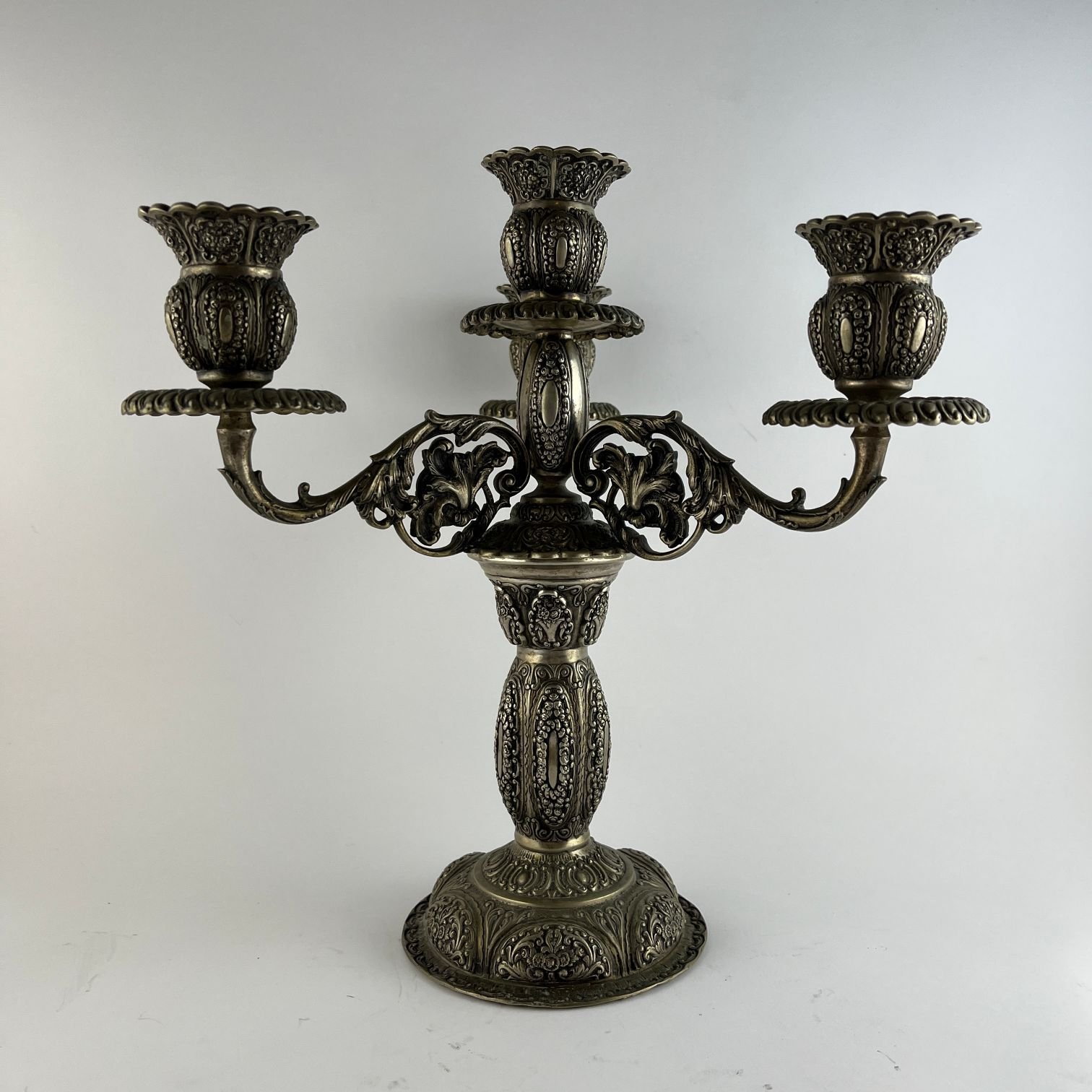 Candelabro en plata