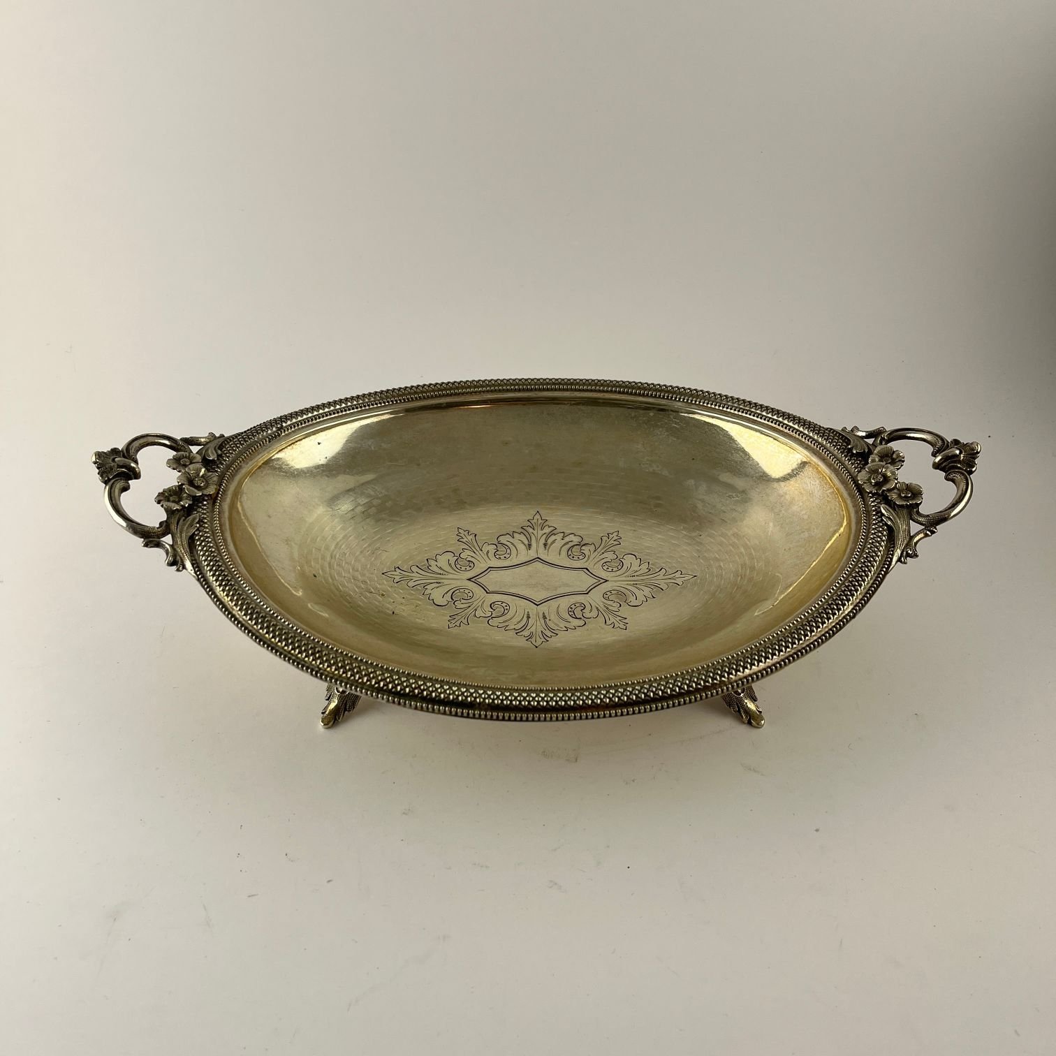 Centro de mesa alemán en plata