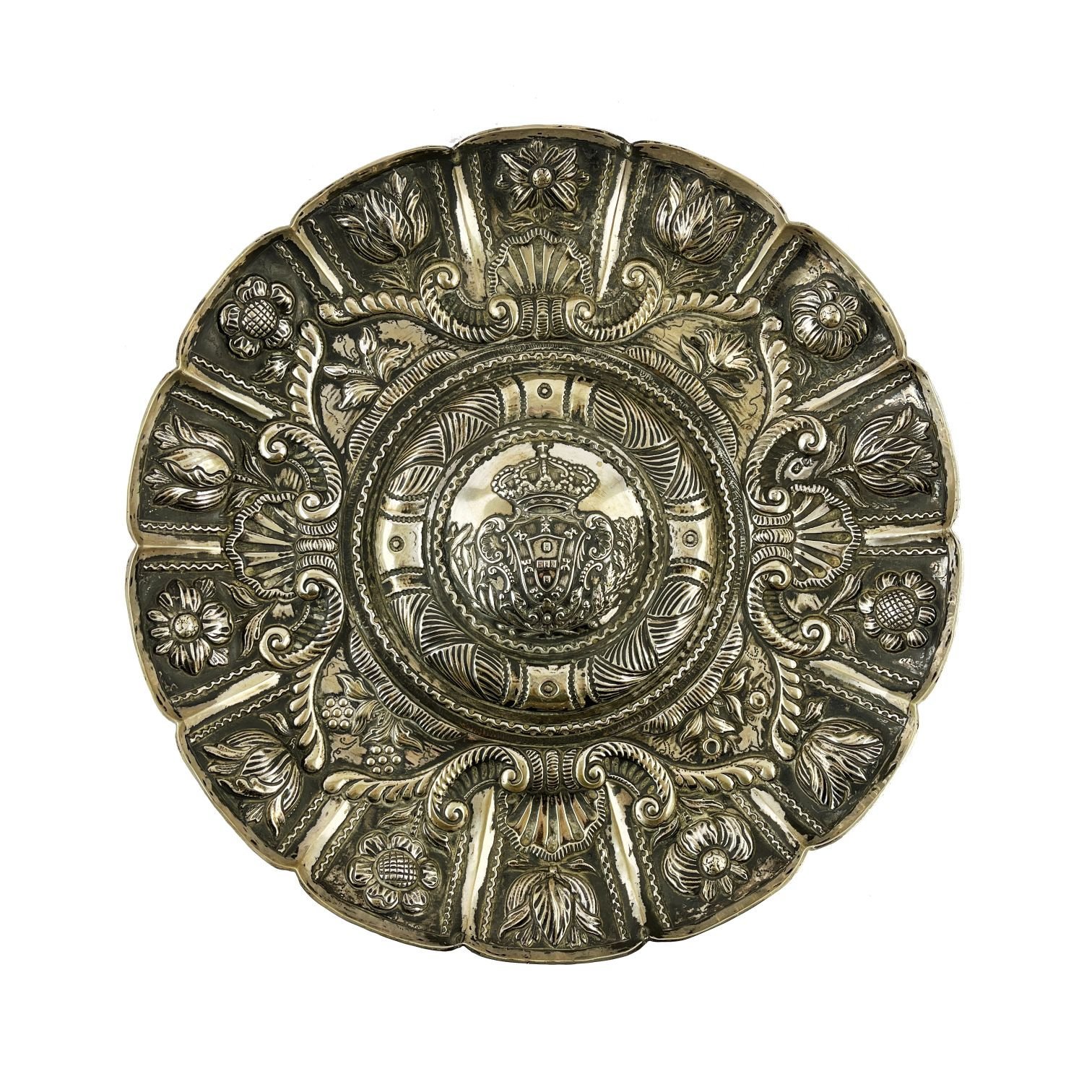 Plato portugués en plata