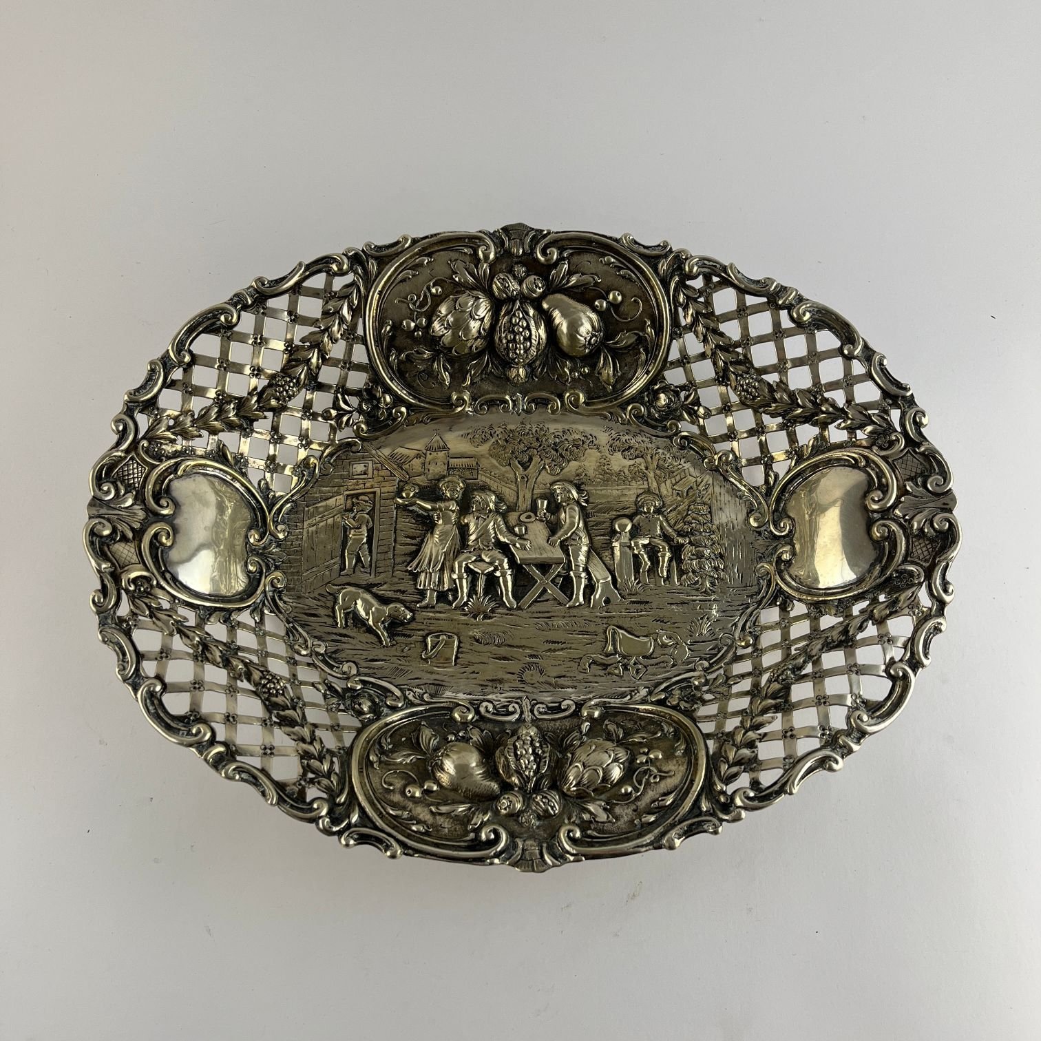 Centro de mesa alemán en plata