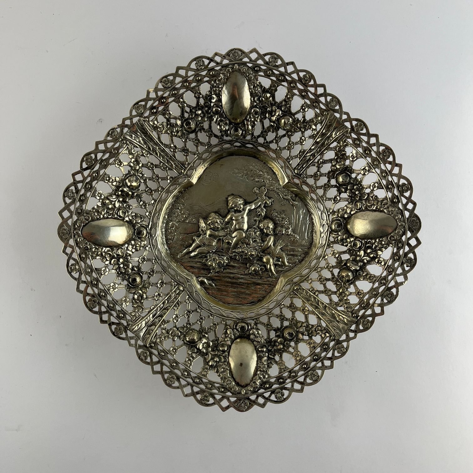 Centro de mesa en plata