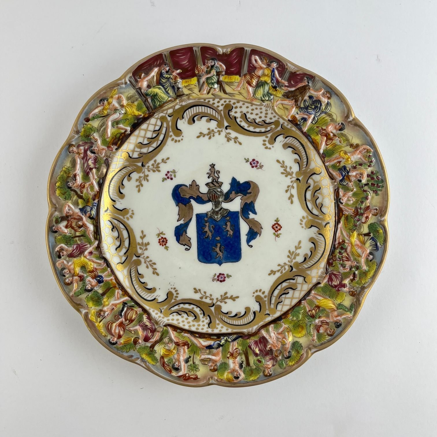 Plato italiano Capodimonte