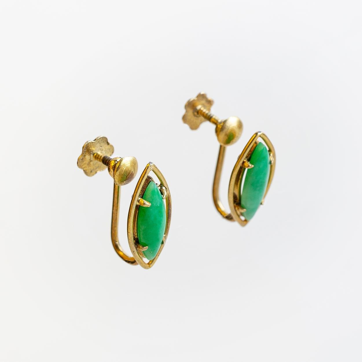 Par de caravanas oro y jade