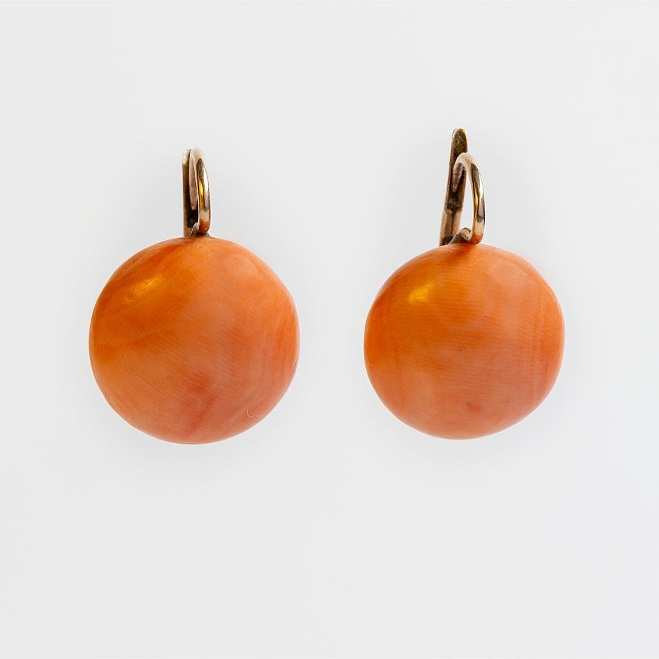 Par de caravanas oro y coral