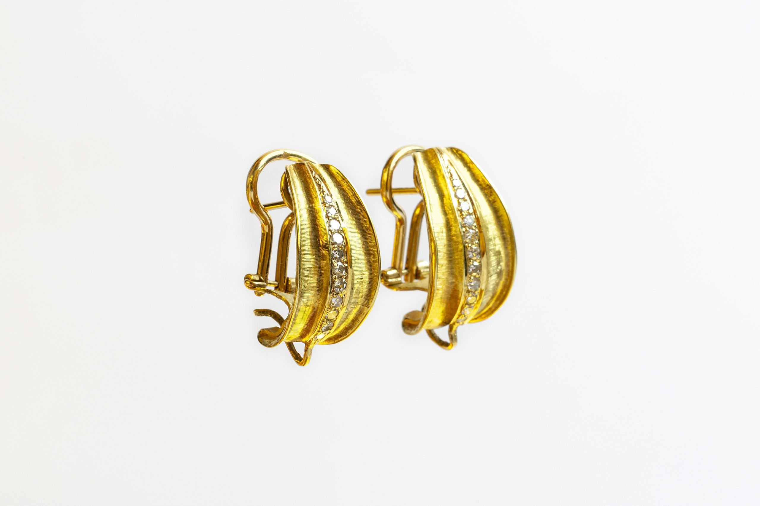 Par de caravanas oro 18 K y brillantes