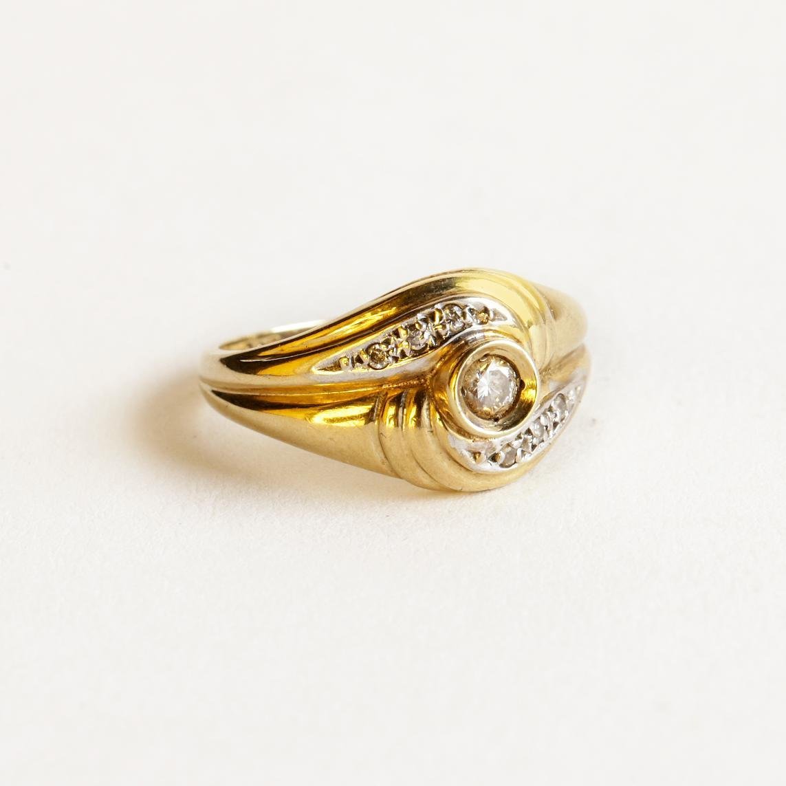 Anillo oro y brillantes