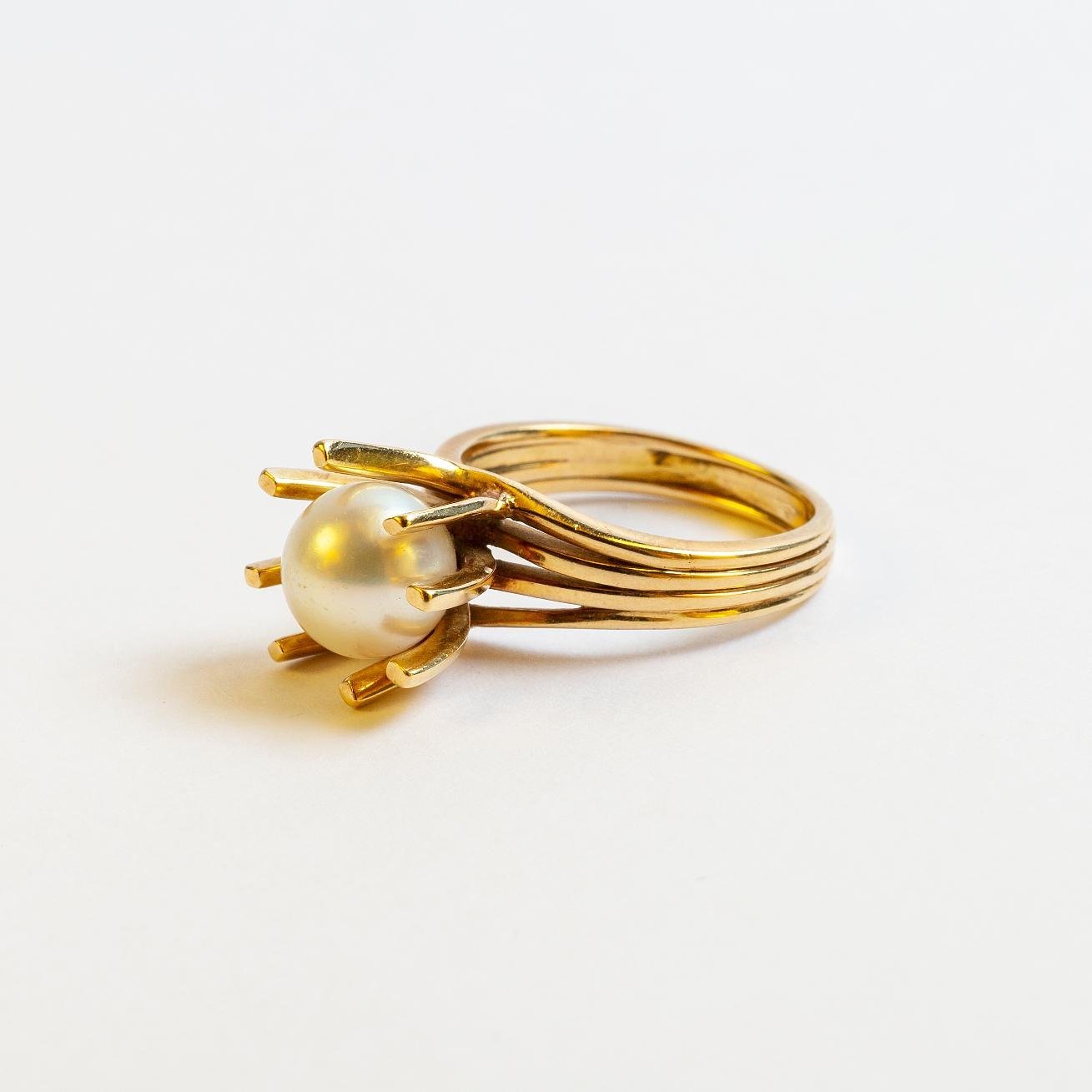 Anillo oro 18 K y perla