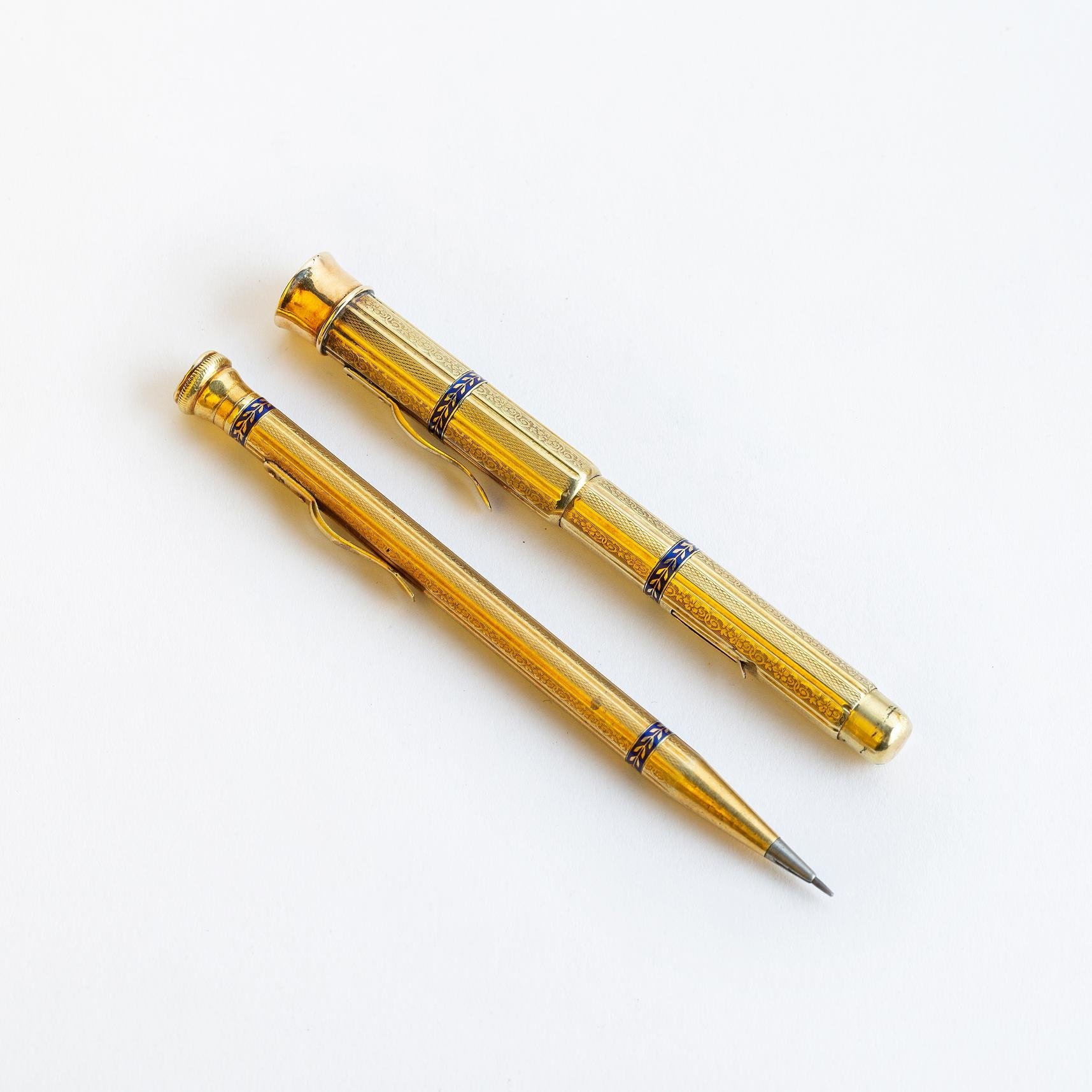 Lápiz y pluma oro 18 K y esmalte