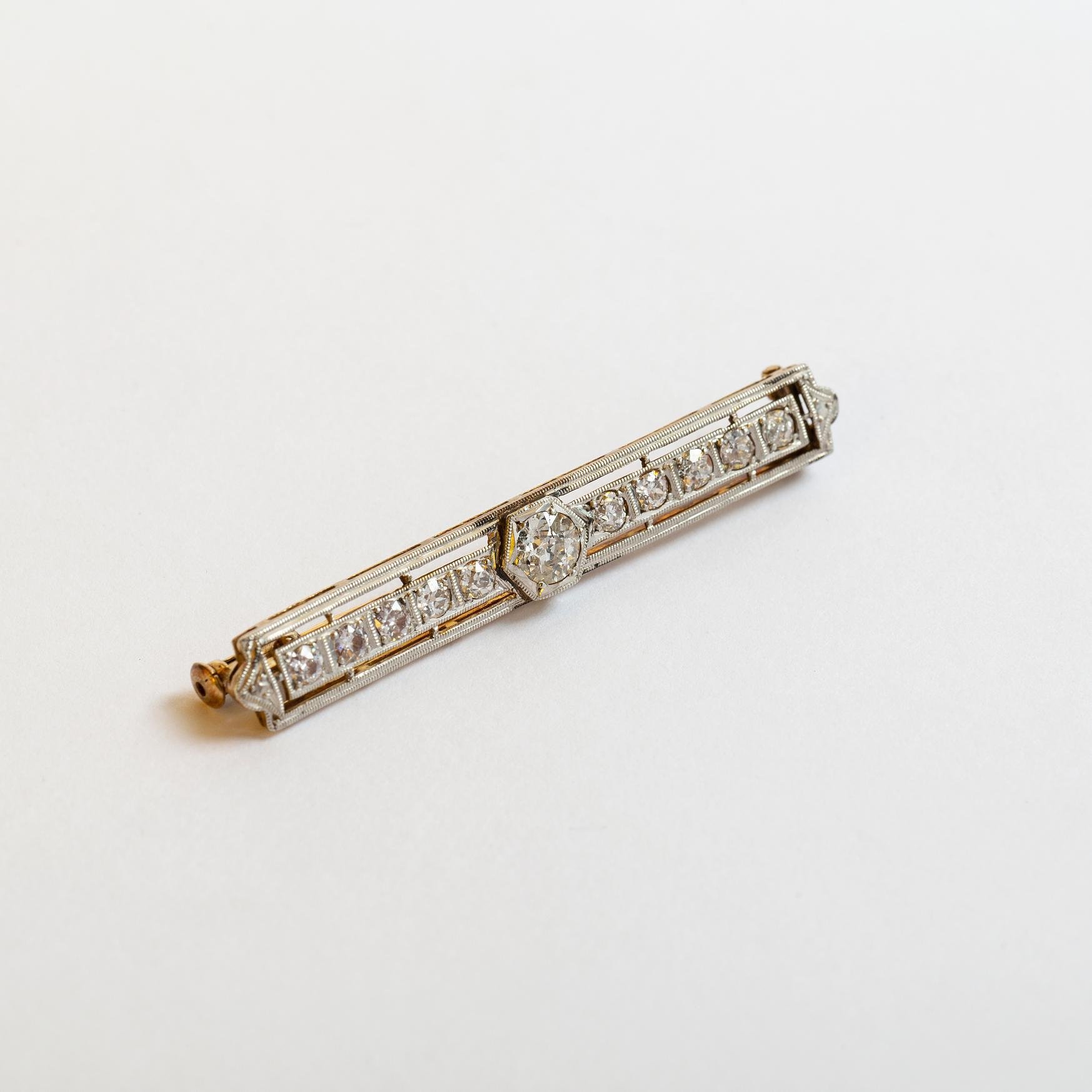 Prendedor art decó oro 18 K y brillantes